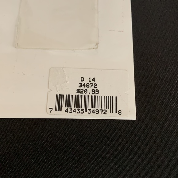 Sarah B Studio Necklace and Earring Set - Picture 4 of 5